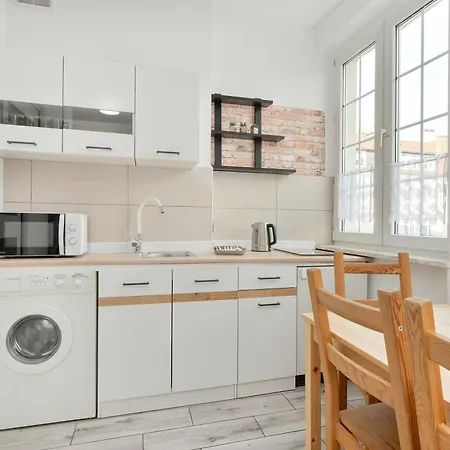 Functional In Center By Renters Daire *
