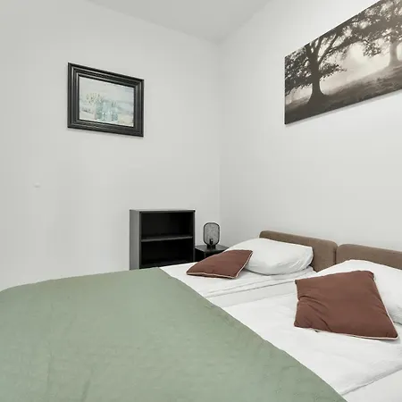 Functional In Center By Renters Gdansk