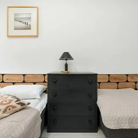 Functional In Center By Renters شقة غدانسك